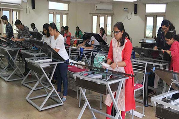 Students working in Studio room 